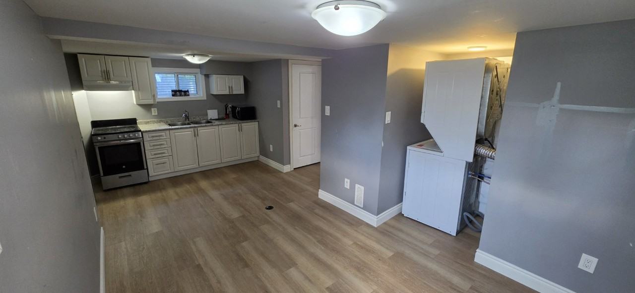 48 Grove Street East - Photo 5 of 11