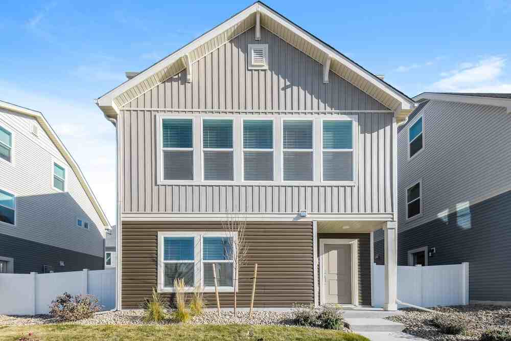 4724 Tower Ct