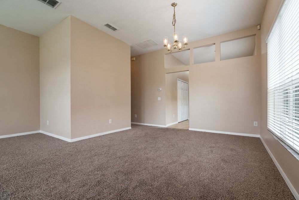 2390 Cobblefield Cir - Photo 3 of 16