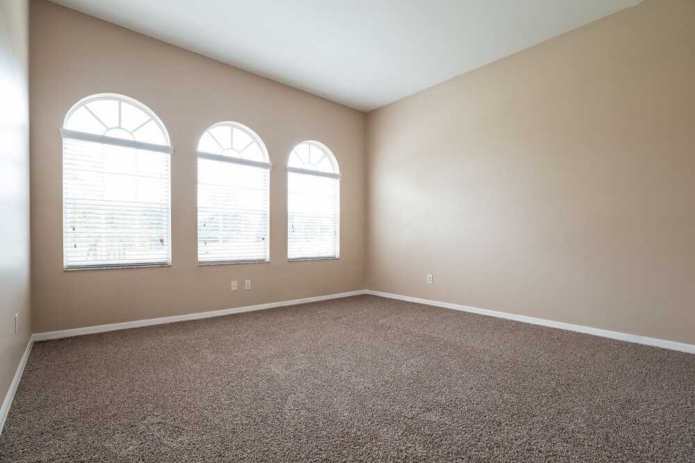 2390 Cobblefield Cir - Photo 4 of 16