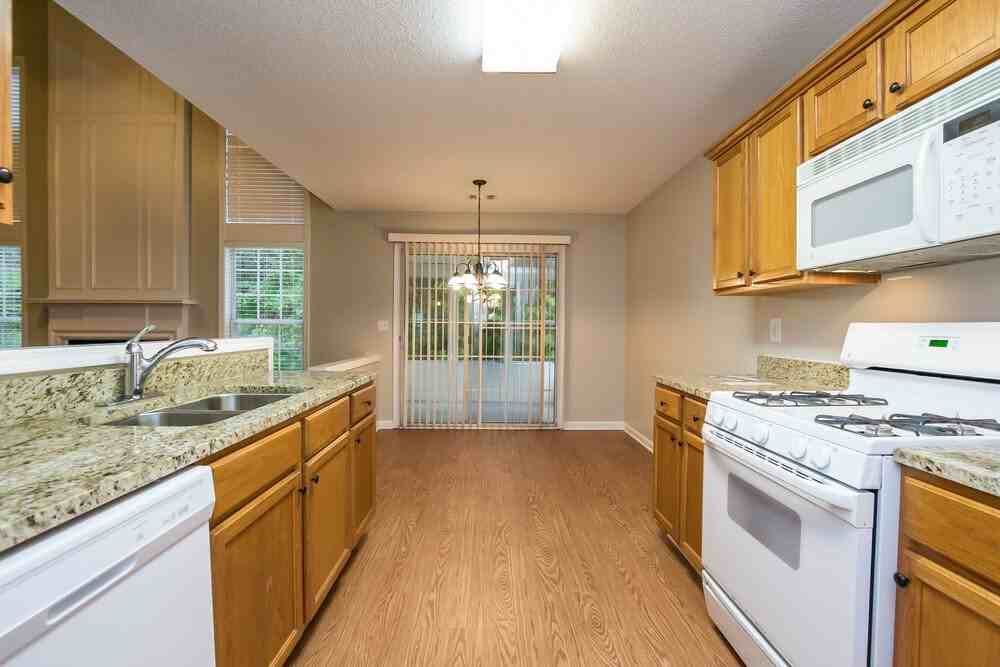4110 Glenaire Way Nw - Photo 4 of 15