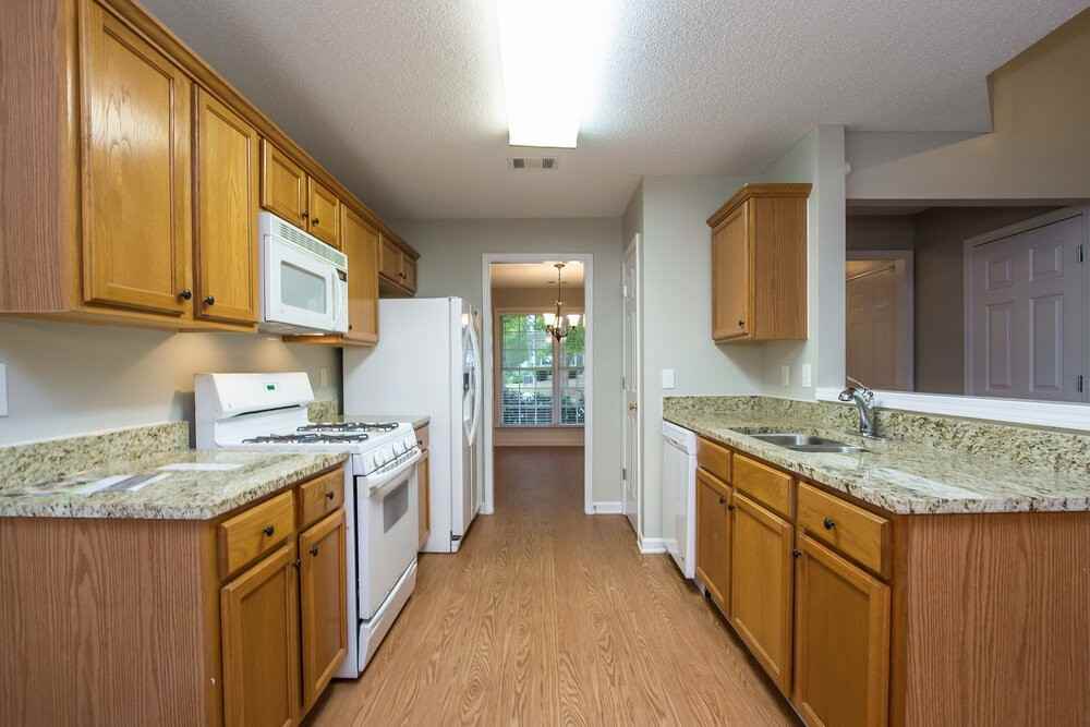 4110 Glenaire Way Nw - Photo 5 of 15