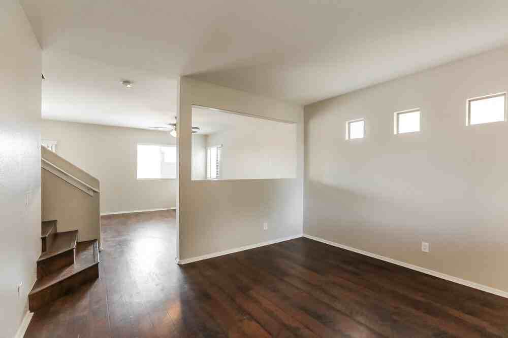 1304 E Dunbar Dr - Photo 5 of 17