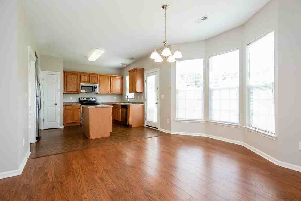 6915 Babbling Brook Ln - Photo 6 of 17