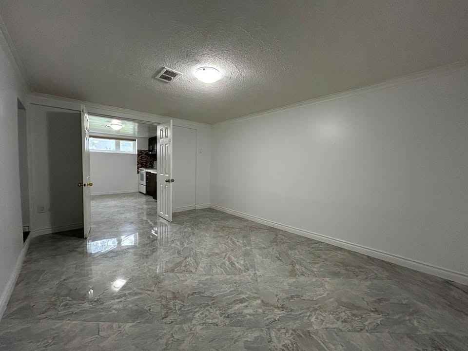 70 McCormack Street - Photo 6 of 9