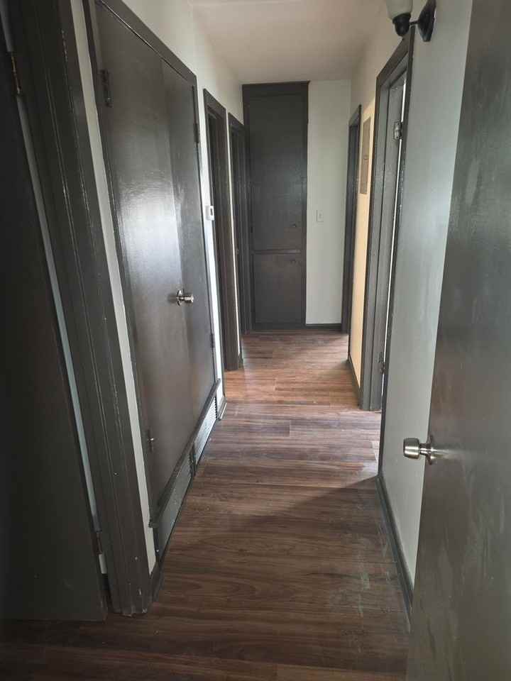 1059 Maria Dr - Photo 5 of 7