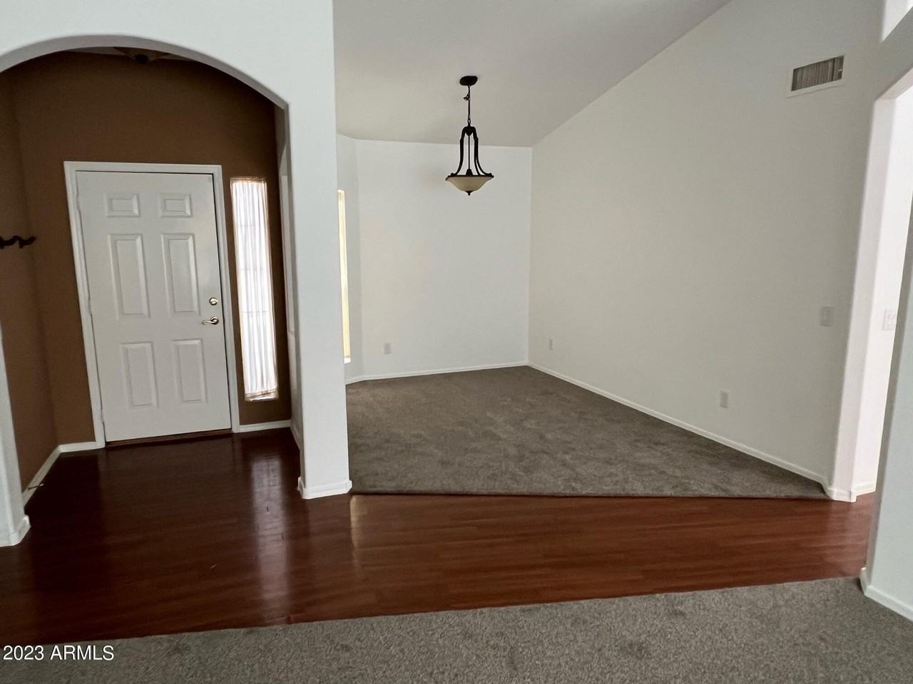 8 W Marco Polo Rd - Photo 3 of 18