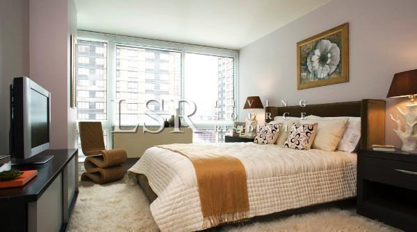 89 Murray Street #15E