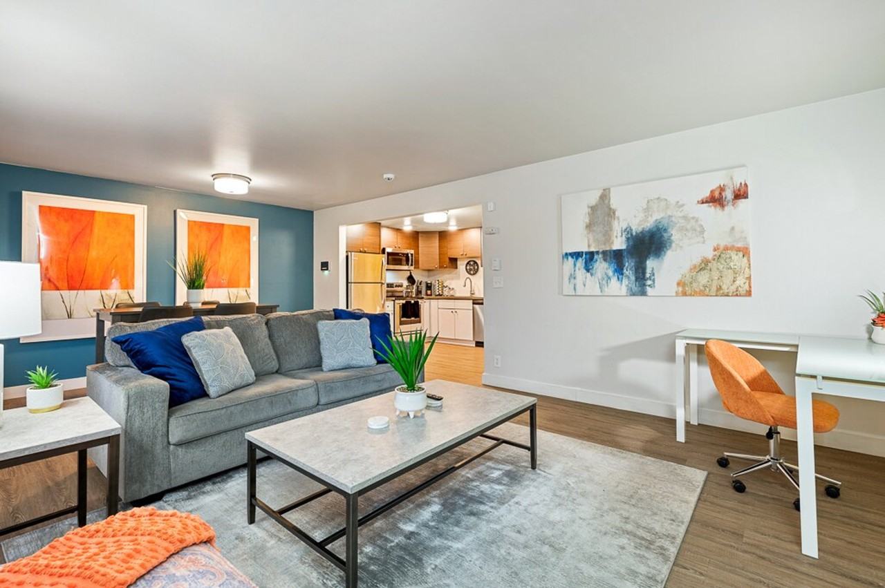 540 104th Ave Se #1284574P - Photo 3 of 45
