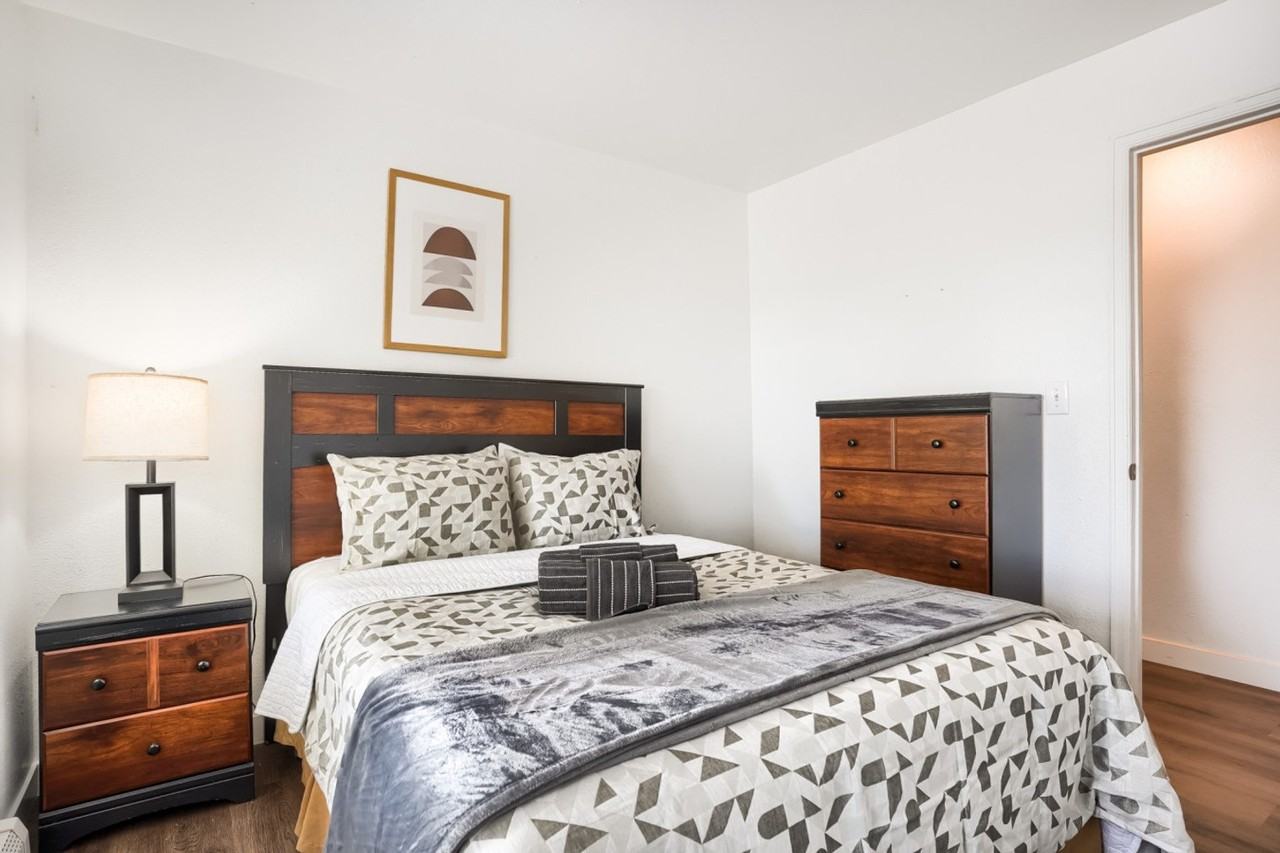 3474 West Milan Avenue - Photo 6 of 35