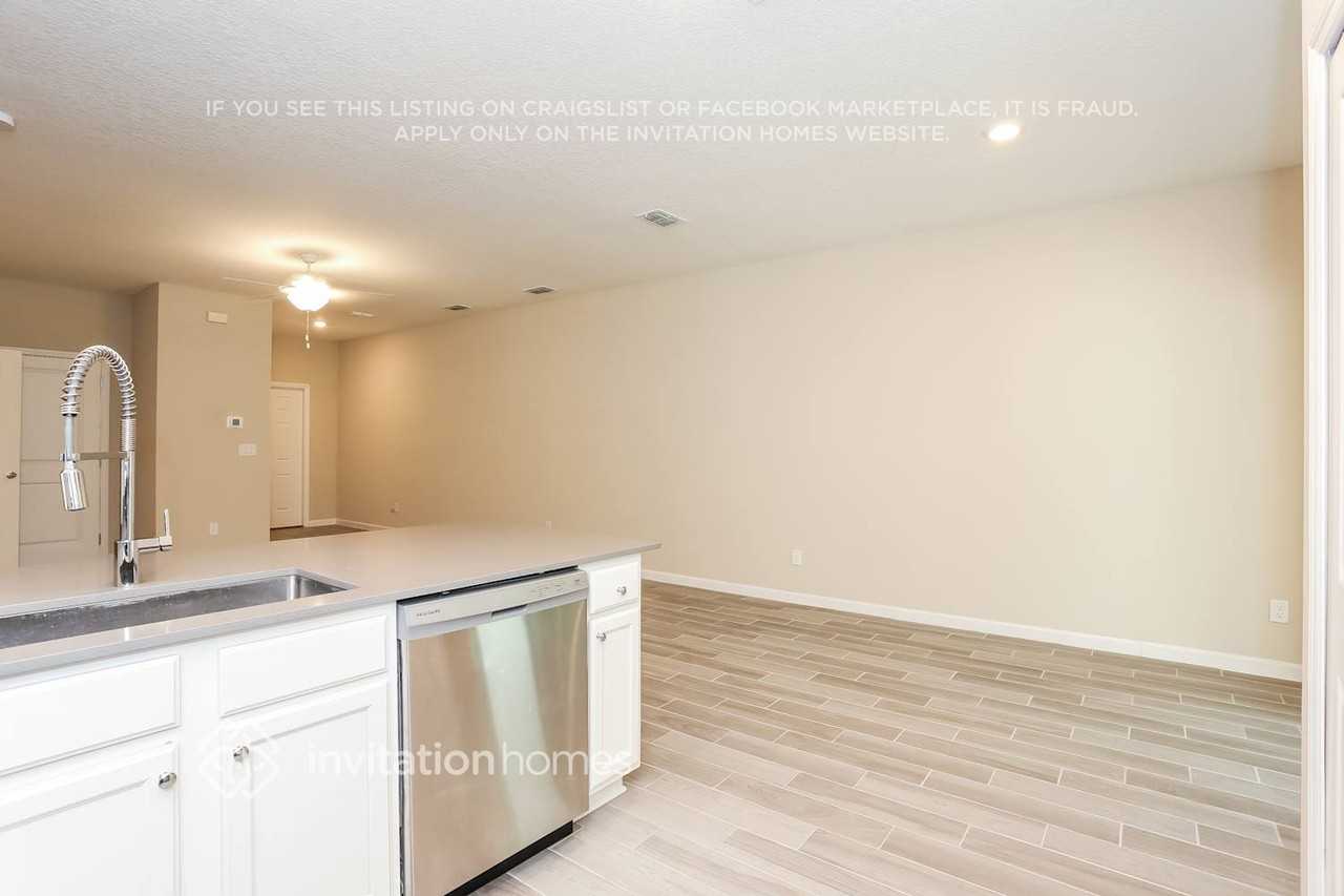 1235 Coastal Meadow Trl - Photo 7 of 23