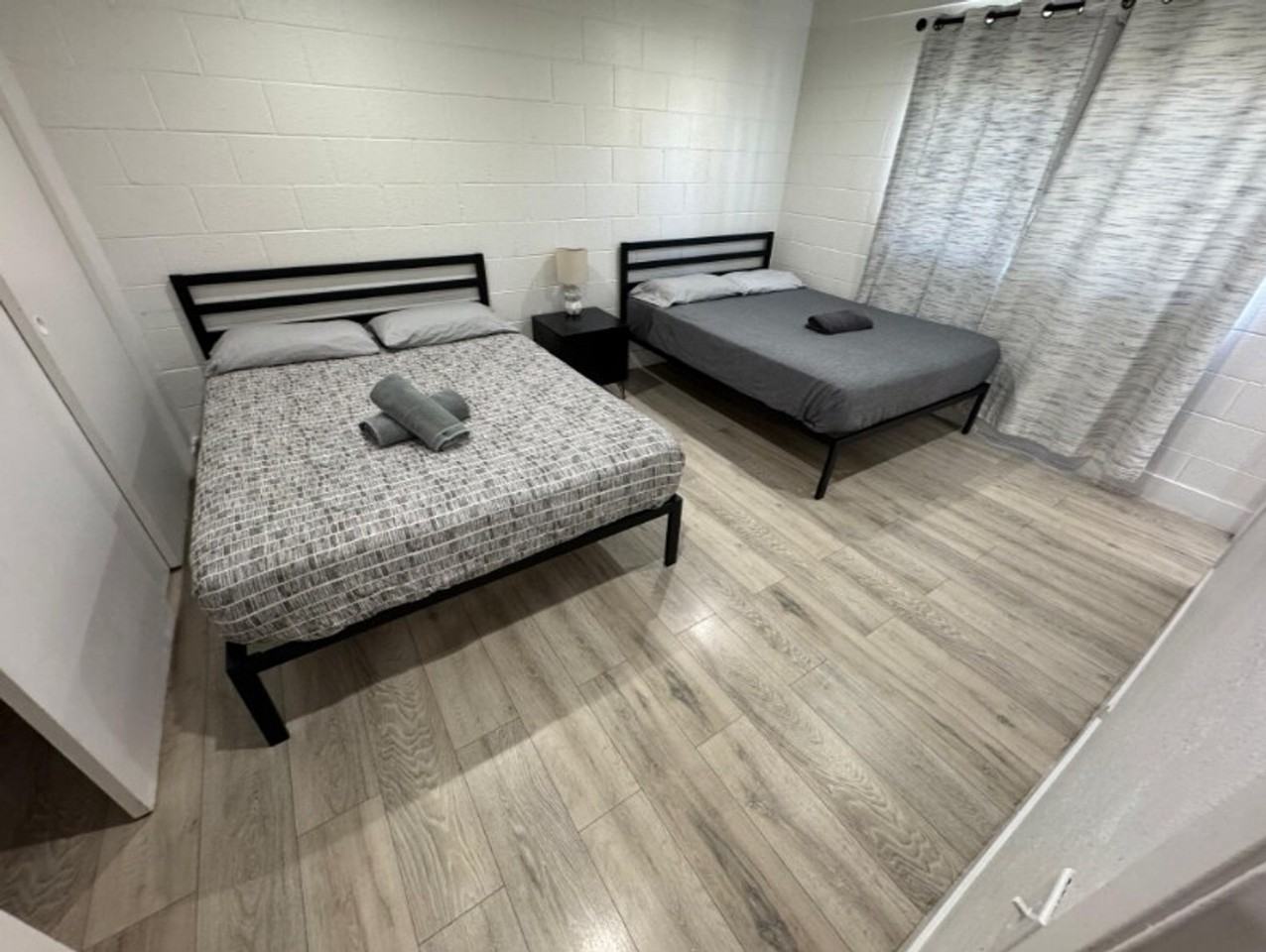 2928 Poplar Ave #1620943P - Photo 4 of 9