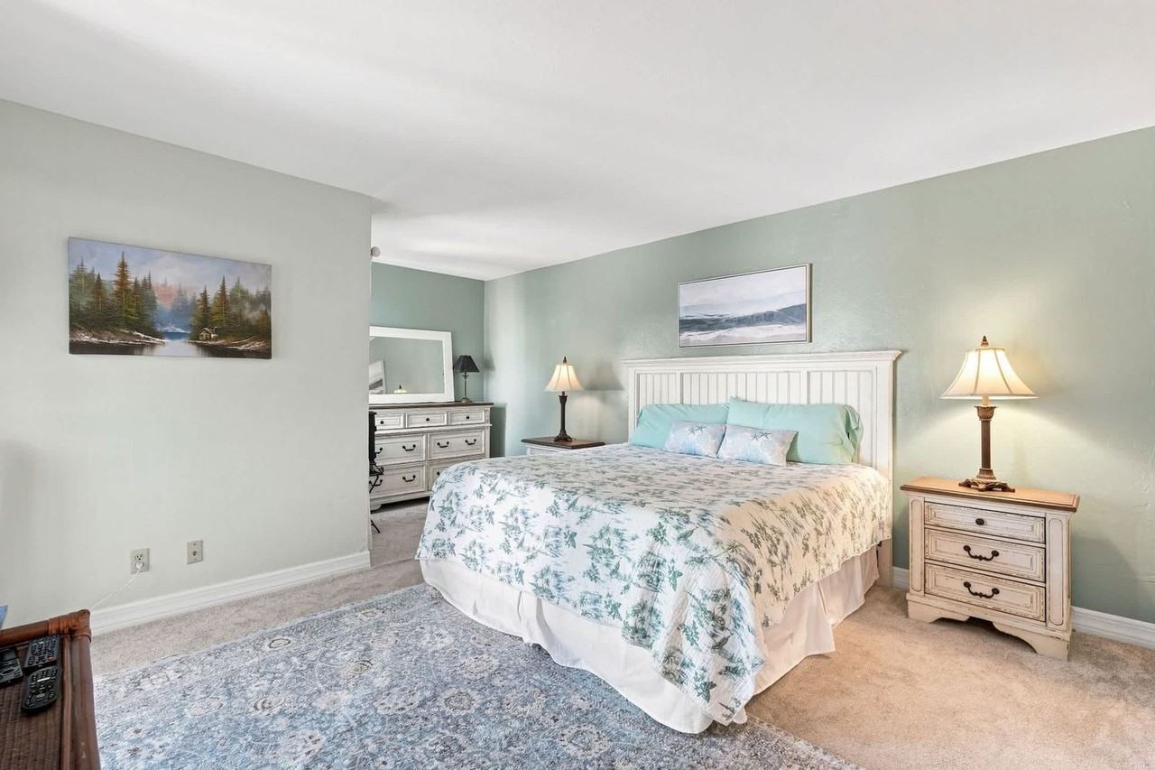 15120 Ports Of Iona Dr #1629963P - Photo 5 of 38