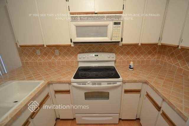 774 Cumberland Ter - Photo 4 of 12