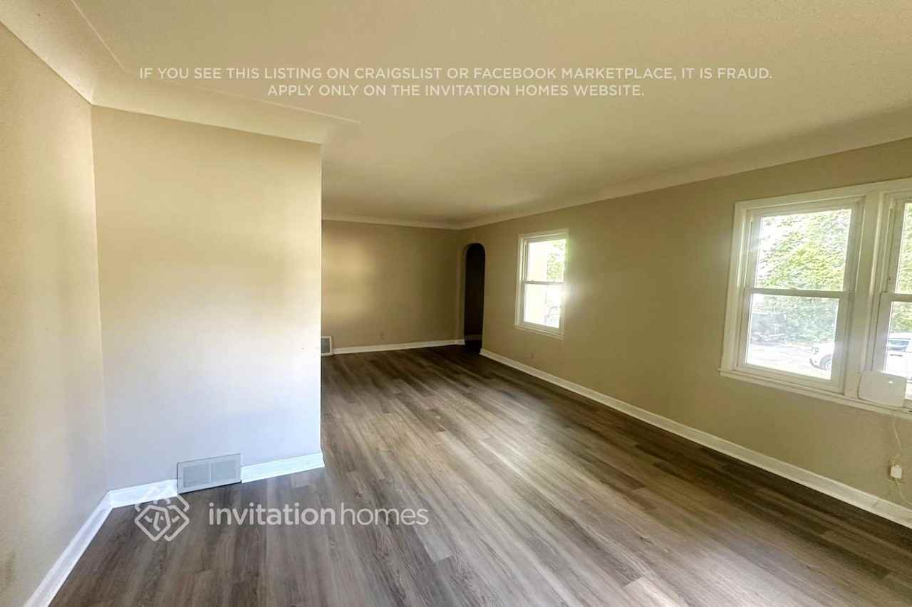 3940 3rd St Ne - Photo 2 of 15