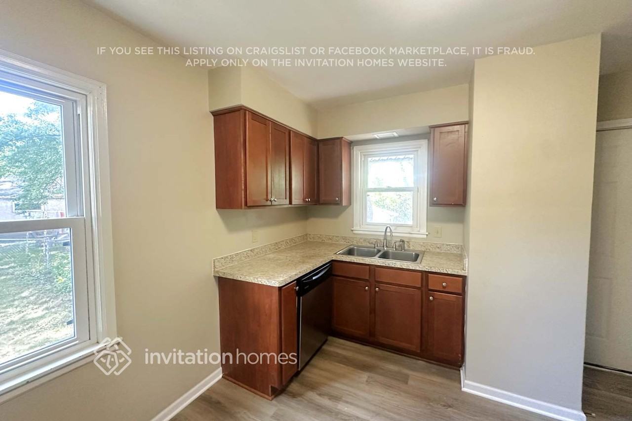 3940 3rd St Ne - Photo 5 of 15