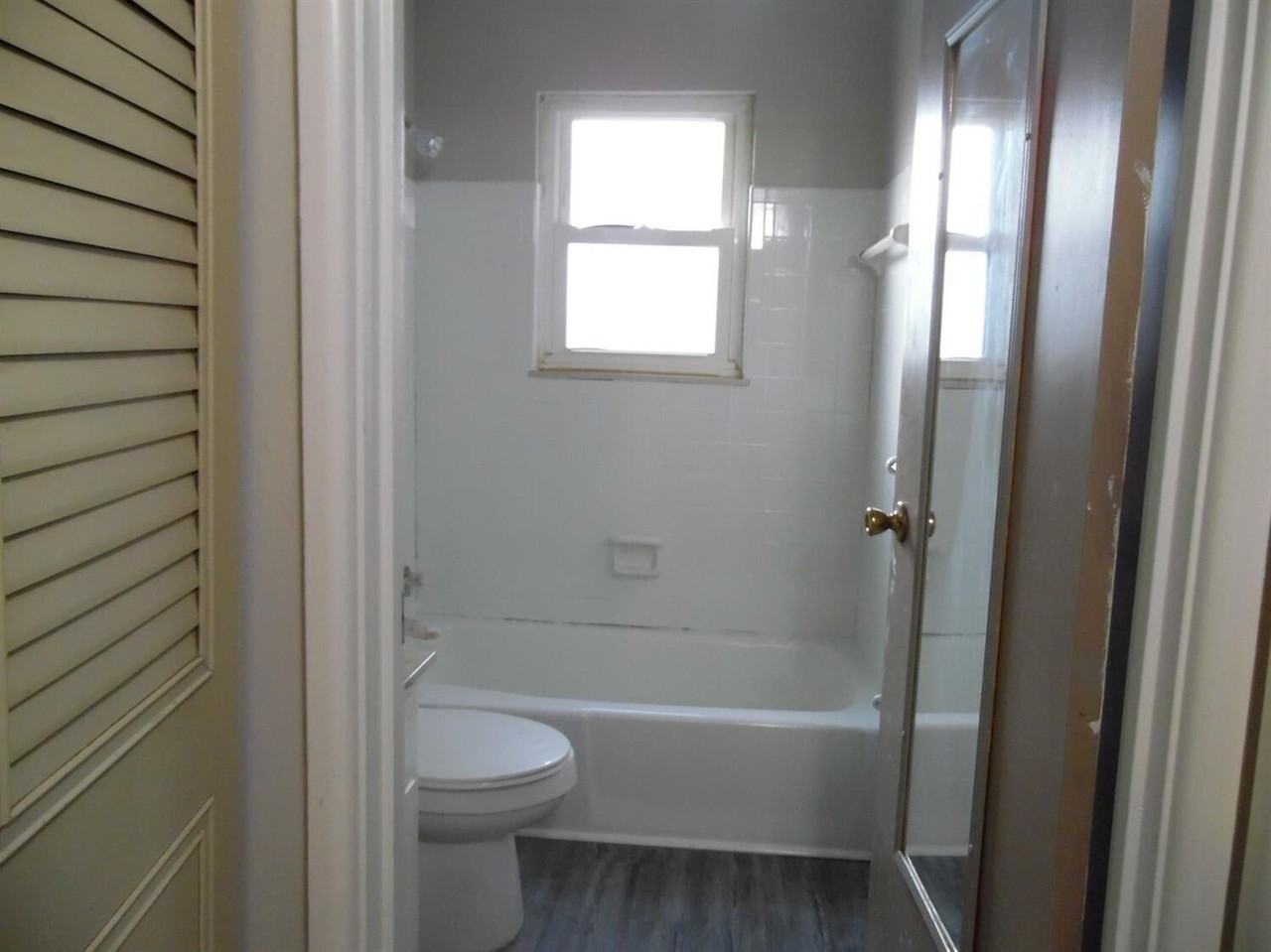 1511 Steadmantown Ln #1 - Photo 6 of 7