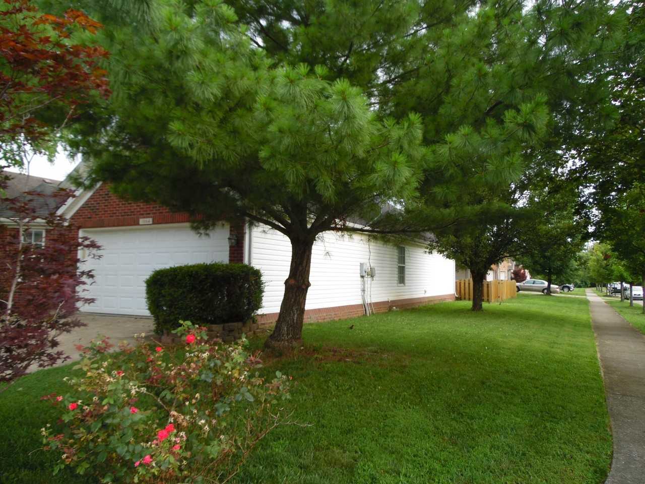 1064 Brick House Ln - Photo 3 of 16