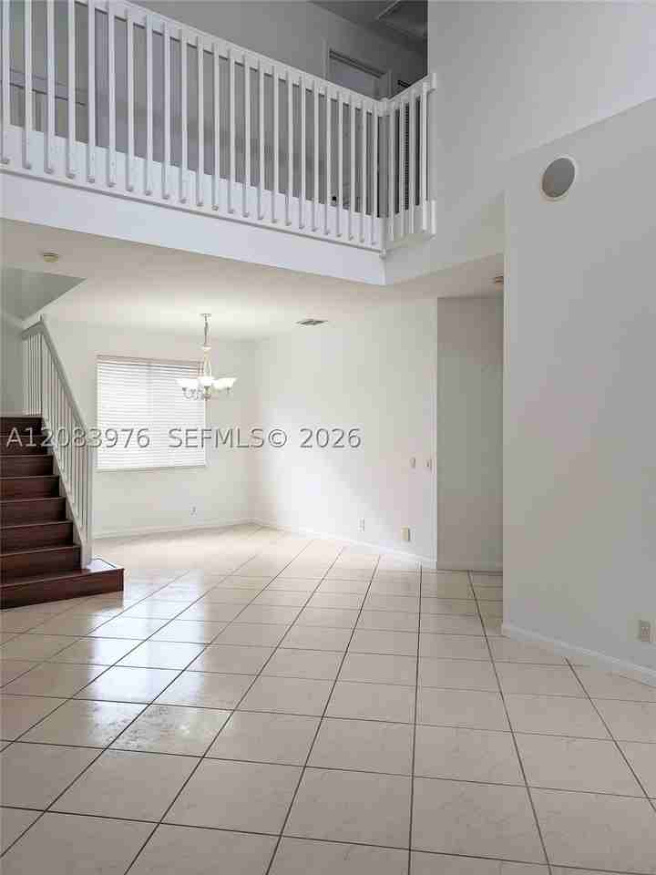 911 Phoenix Way - Photo 5 of 20