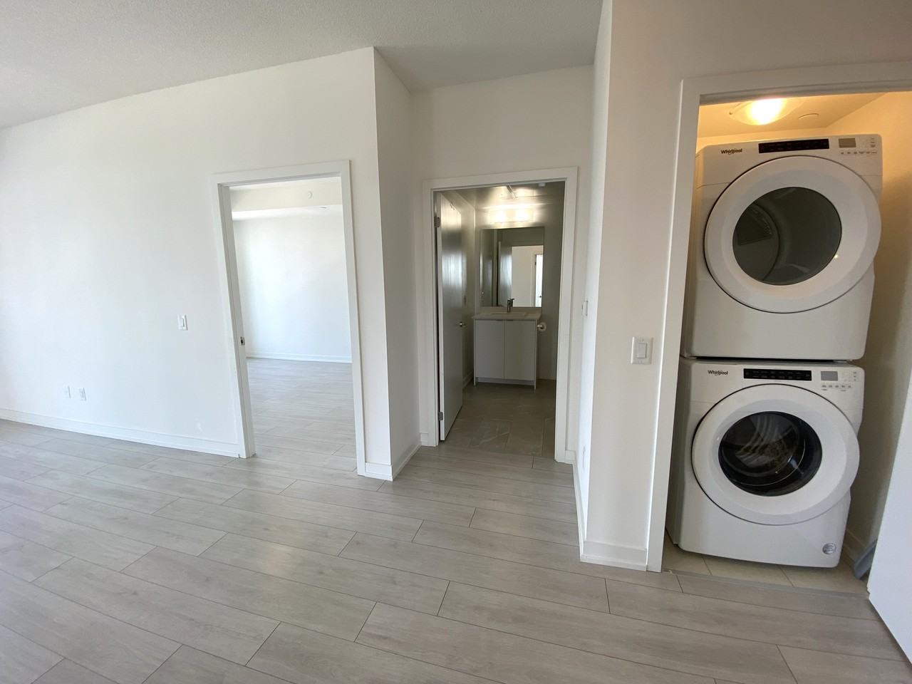 55 Duke Street West #1809 - Photo 3 of 44