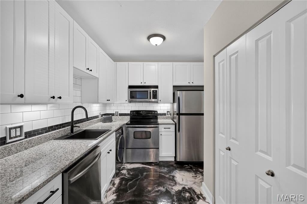 5630 Pershing Ave #16 - Photo 3 of 9