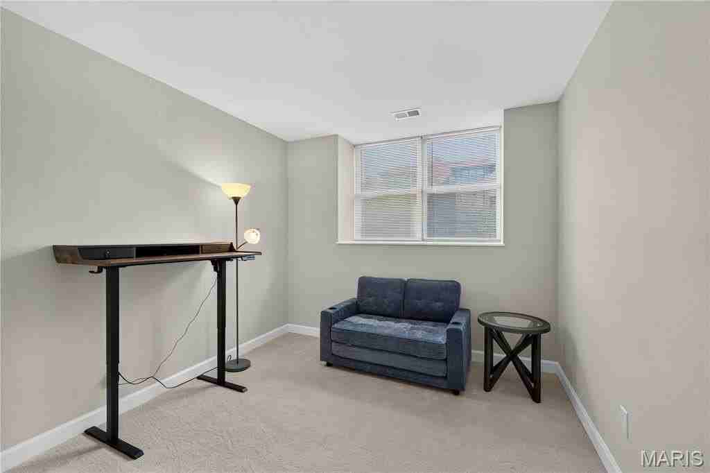 5630 Pershing Ave #16 - Photo 6 of 9