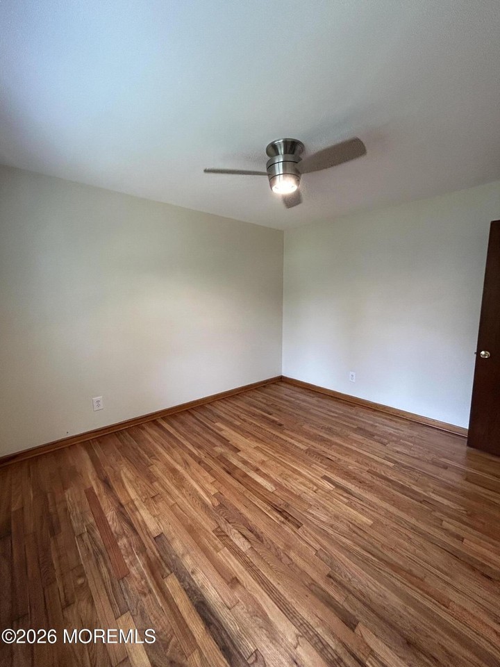 174 Ocean Ave #4 - Photo 3 of 4