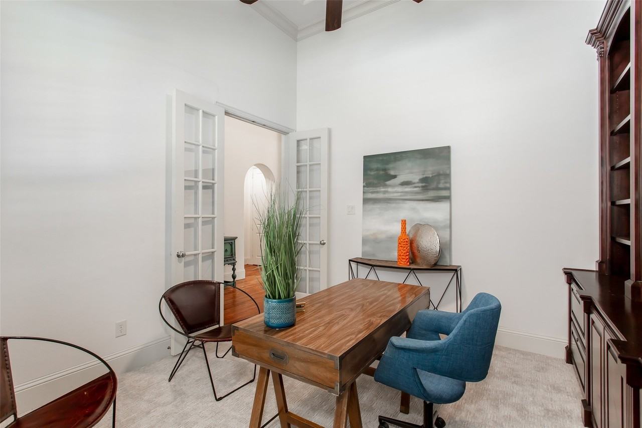 846 Deerfield Rd - Photo 4 of 40