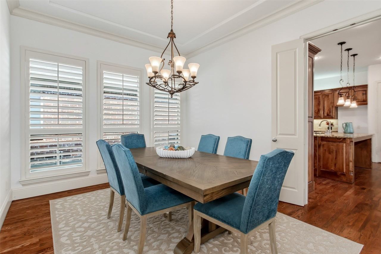 846 Deerfield Rd - Photo 6 of 40