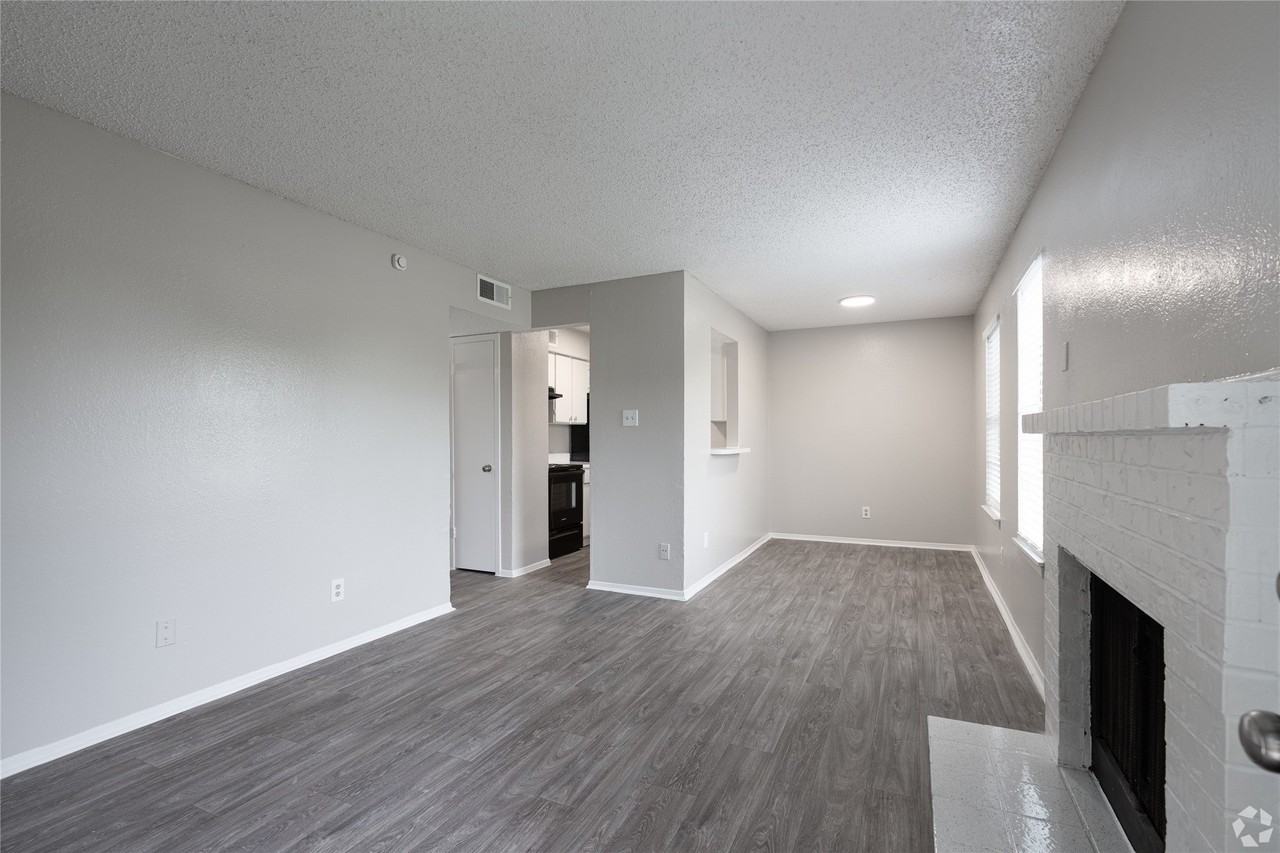 3700 S Tyler St #00172 - Photo 6 of 15