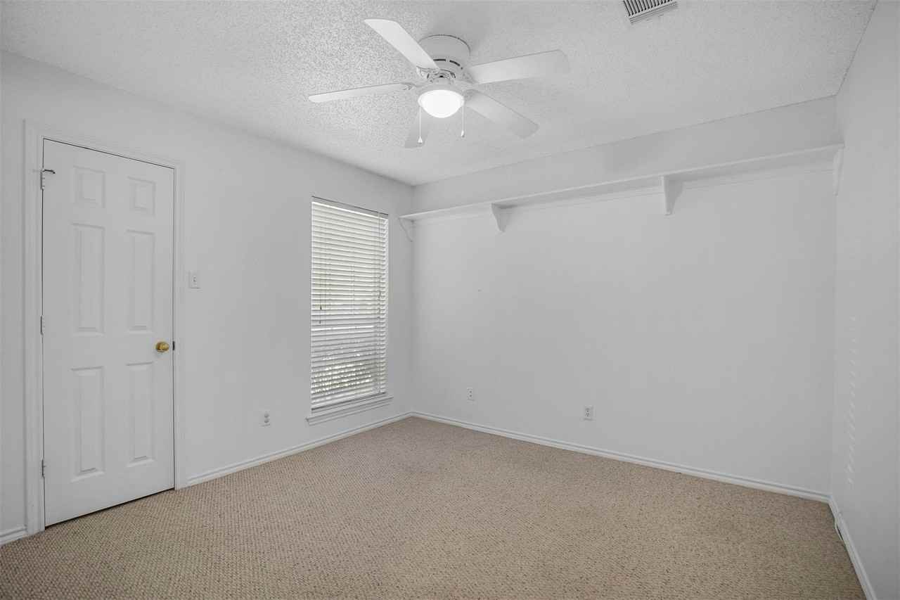 3040 Flamingo Cir - Photo 7 of 14