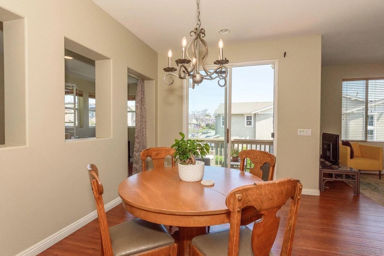 2226 Birds Nest Ln - Photo 6 of 25