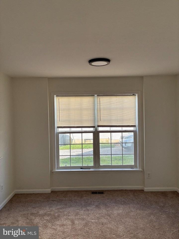 1308 Worrell St - Photo 4 of 6