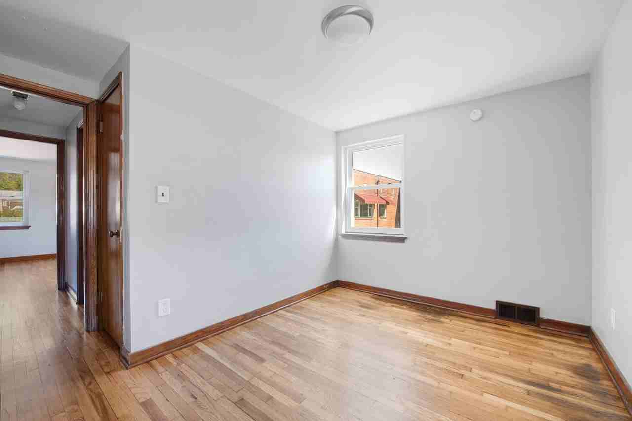 1437 Lincoln Way #D - Photo 3 of 19