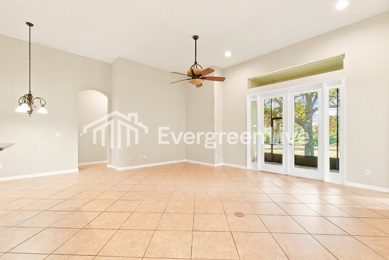 1826 Palmerston Cir - Photo 3 of 15