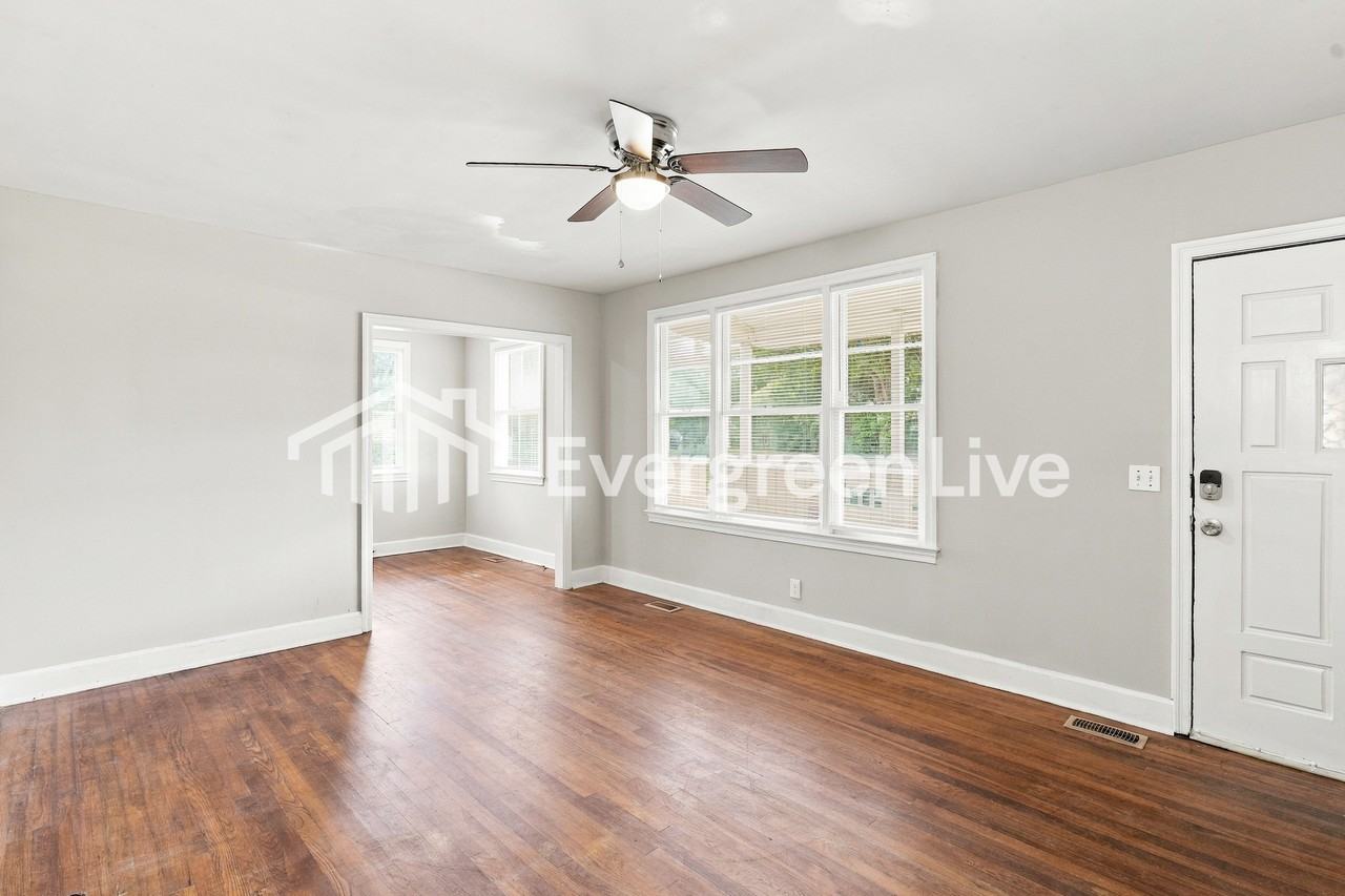 1505 Granby Rd - Photo 3 of 15