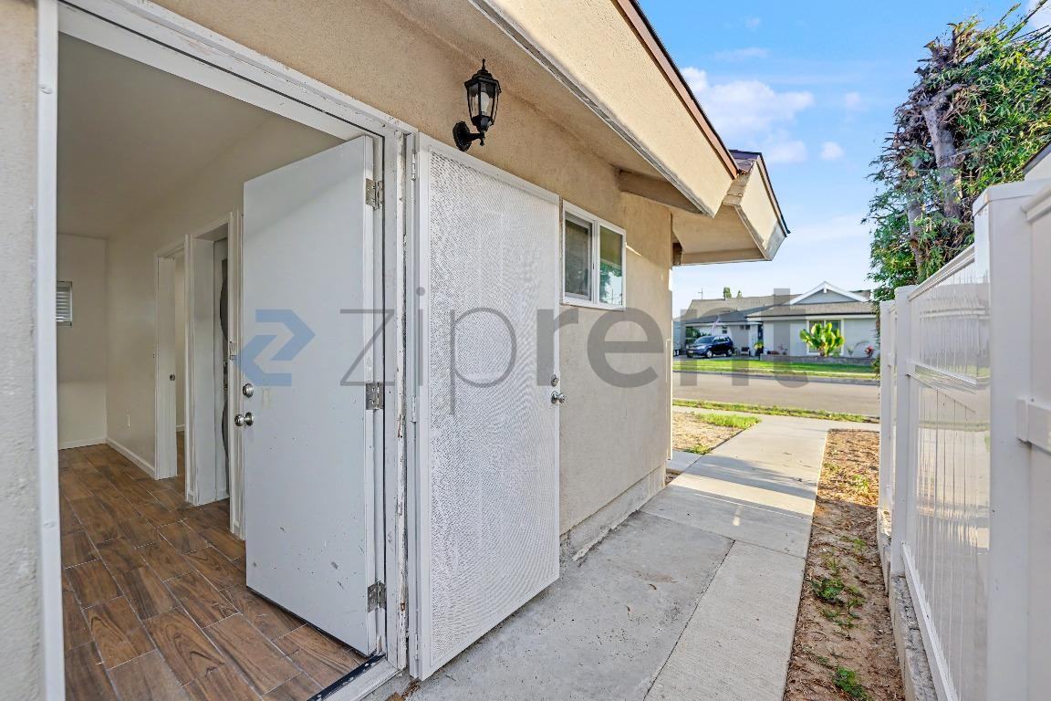 16023 Ocean Ave #A - Photo 4 of 11