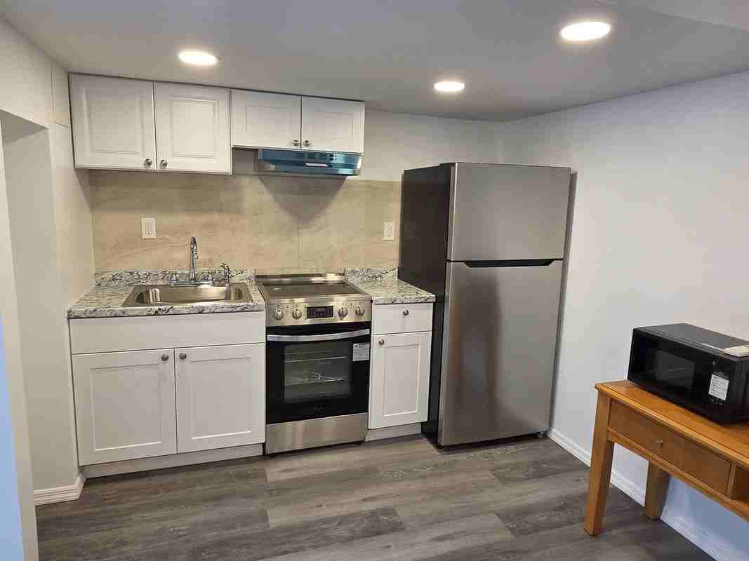 14 Renown St ##A