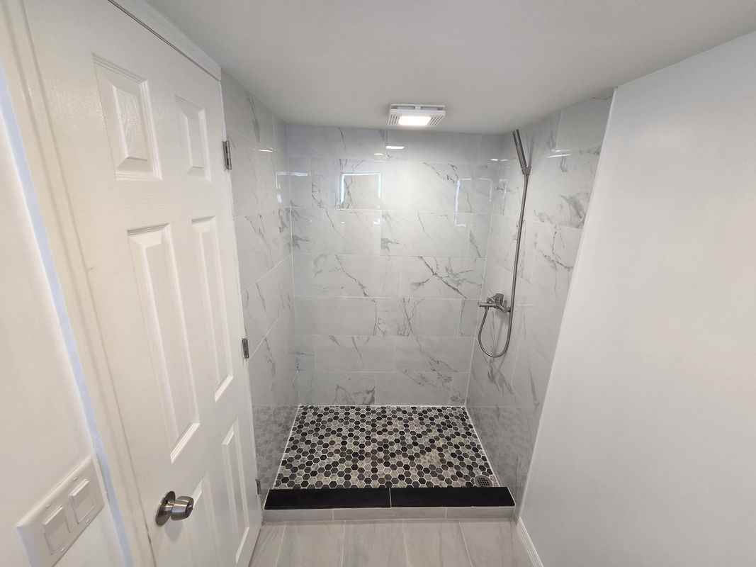 14 Renown St ##A - Photo 6 of 20