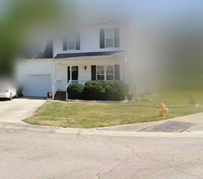 725 Kavkaz St - Photo 2 of 3