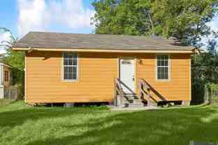 2371 E Smiley Ave - Photo 1 of 1