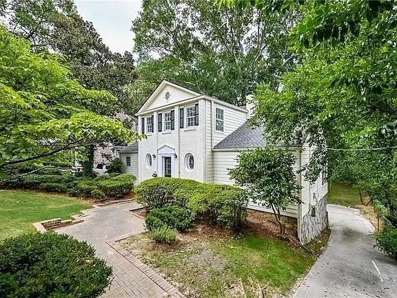410 Collier Rd Nw - Photo 2 of 23