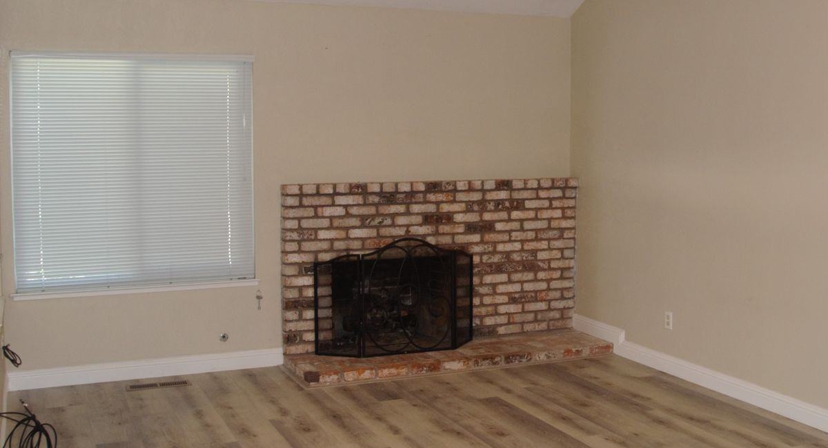 1706 Newburgh Ct - Photo 3 of 3