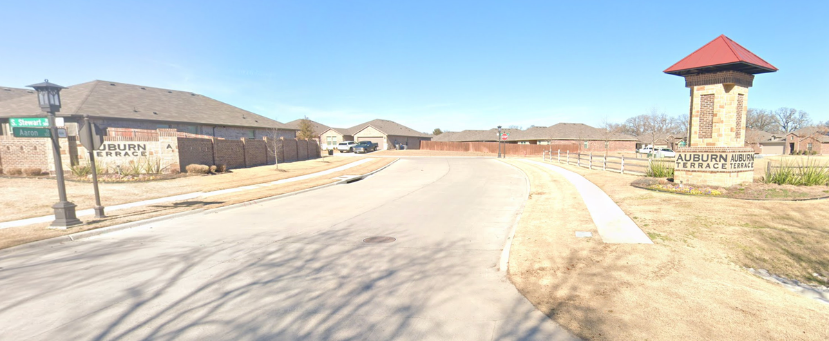 425 Atmore St - Photo 3 of 3