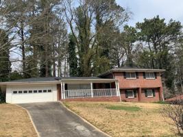 featured image of 2449 Woodhill Ln