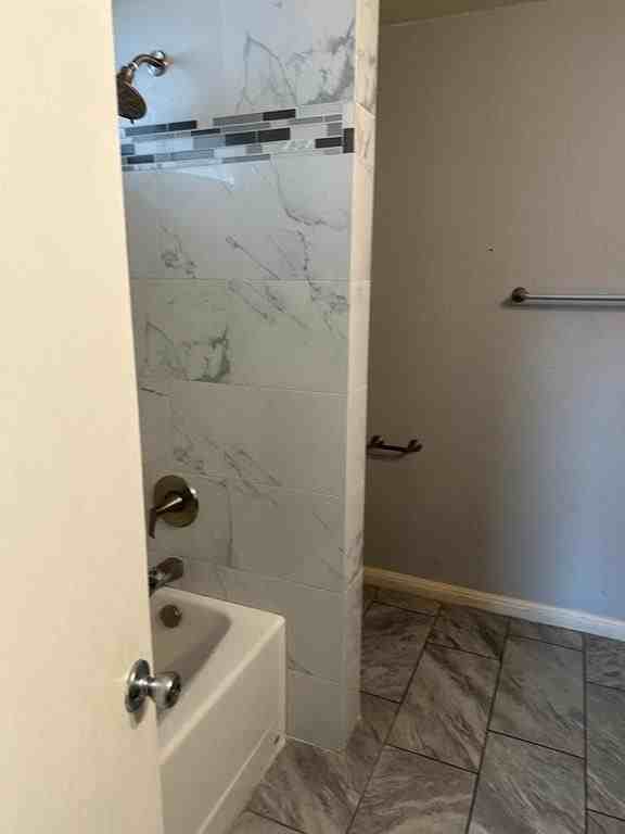 18312 Crestwind Ln - Photo 4 of 13