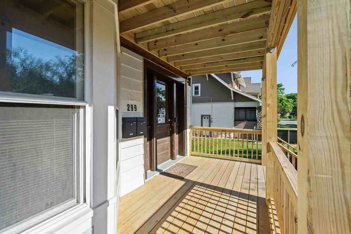 299 6th Ave 1st Fl - Photo 3 of 30