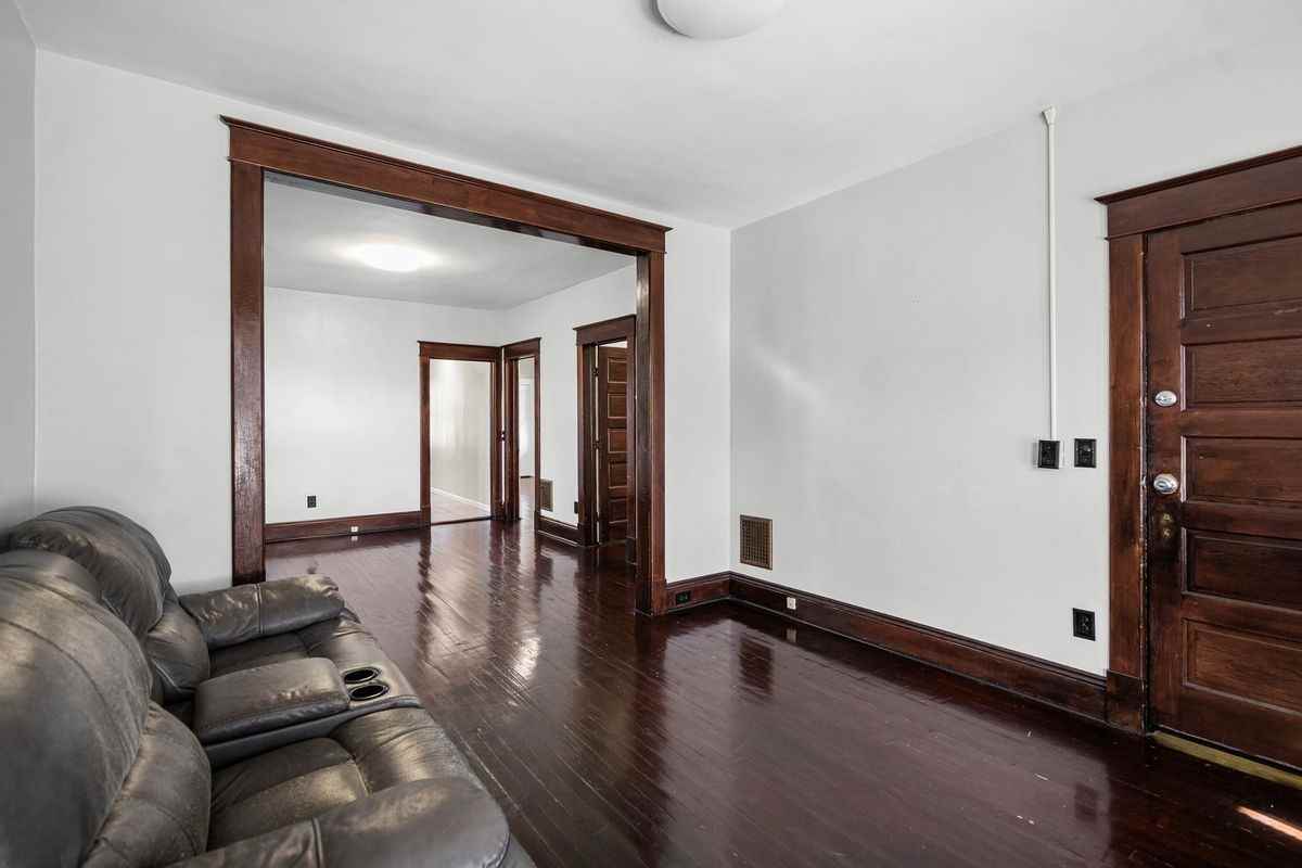 299 6th Ave 1st Fl - Photo 6 of 30