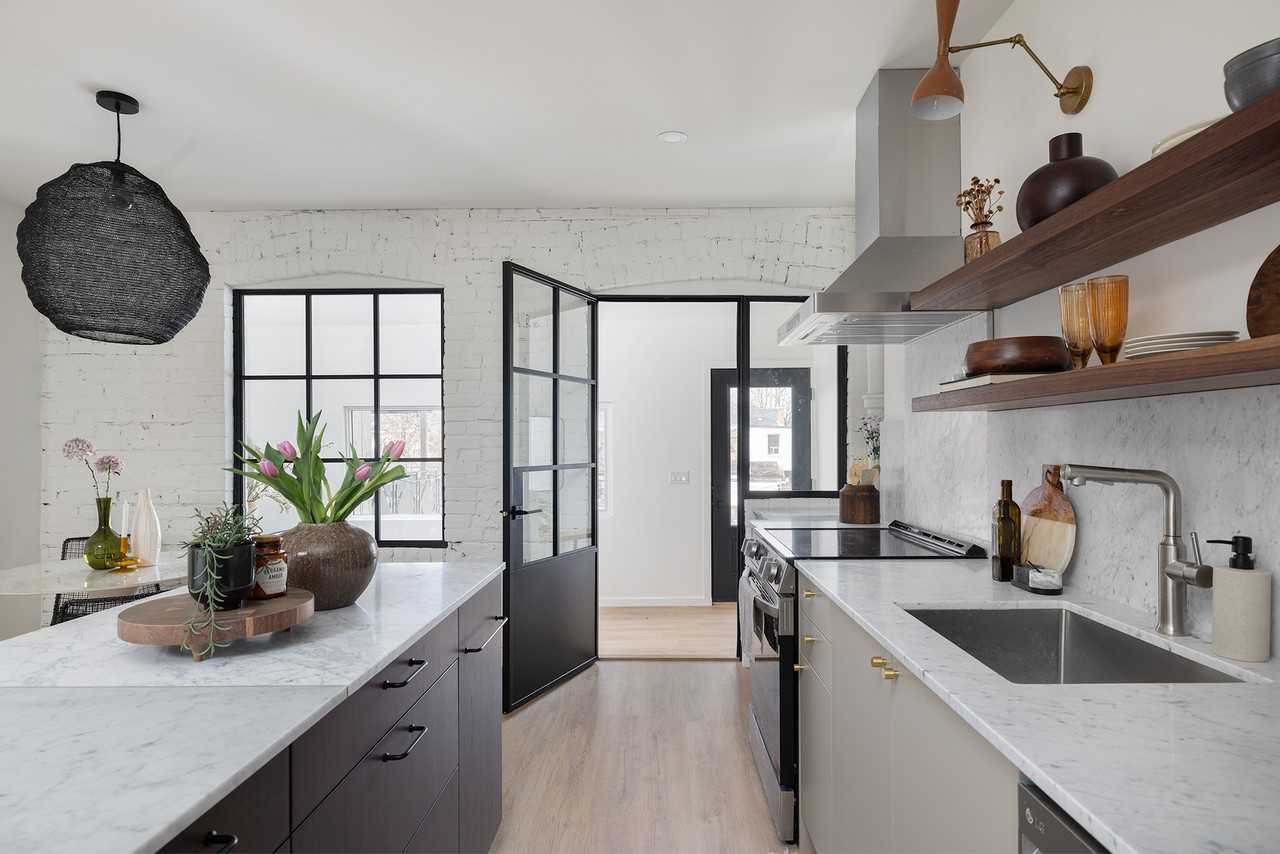 1752 A Saint Clair Avenue West - Photo 3 of 12