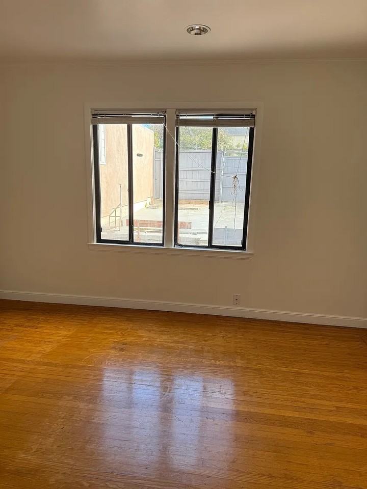 736 Silver Ave 736 Silver Ave - Photo 4 of 20
